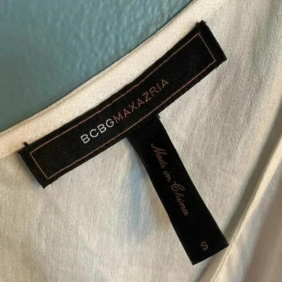 BCBG women’s cream top with dramatic billowing detail - Picture 2 of 7